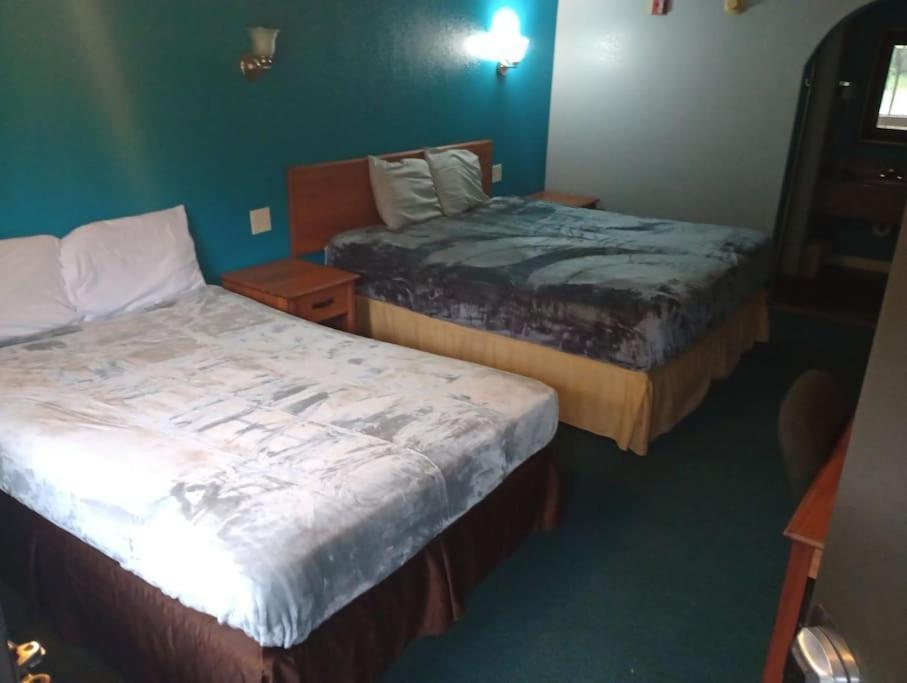 Hotel 2 Double Bed Studio 109 & Hot Tub Ливингстон Экстерьер фото